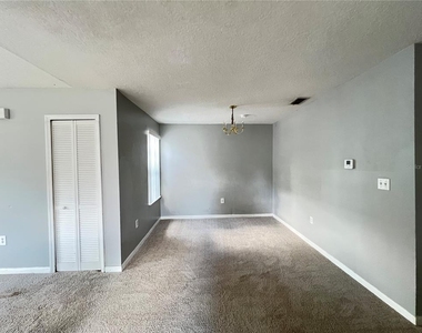 8710 Rain Forest Place - Photo Thumbnail 10