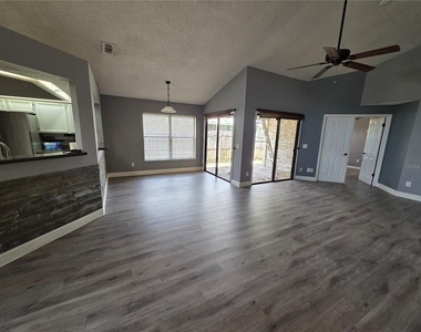2371 Piedmont Lakes Boulevard - Photo Thumbnail 5