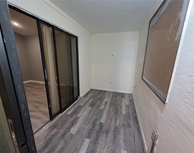 2371 Piedmont Lakes Boulevard - Photo Thumbnail 25