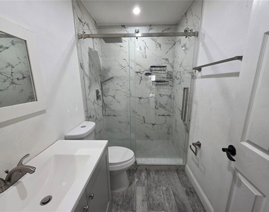 2371 Piedmont Lakes Boulevard - Photo Thumbnail 38