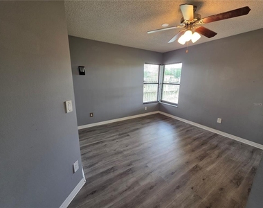 2371 Piedmont Lakes Boulevard - Photo Thumbnail 37