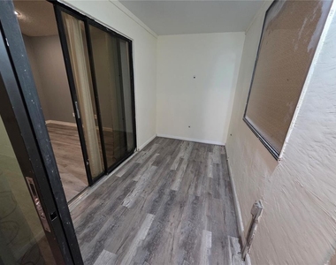 2371 Piedmont Lakes Boulevard - Photo Thumbnail 27