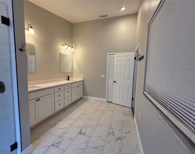 2371 Piedmont Lakes Boulevard - Photo Thumbnail 18