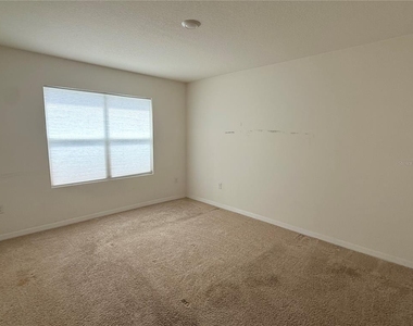 2916 Sunridge Loop - Photo Thumbnail 4