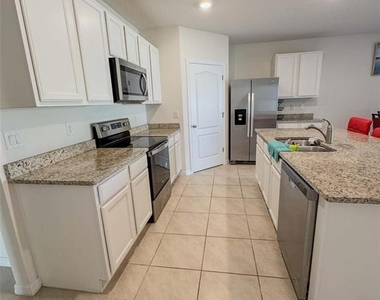 1640 Spray Terrace - Photo Thumbnail 4