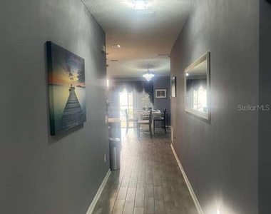815 Ofanto Way - Photo Thumbnail 2