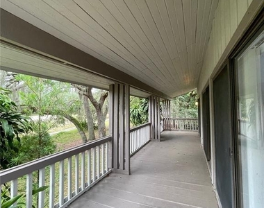 3318 Camelot Drive - Photo Thumbnail 24