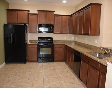 1516 Scarlet Oak Loop - Photo Thumbnail 3