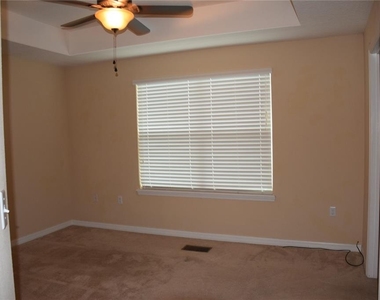 1516 Scarlet Oak Loop - Photo Thumbnail 7