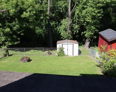 649 Front Street - Photo Thumbnail 11