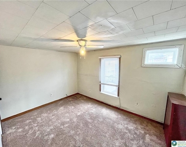 1022 S 10th Street - Photo Thumbnail 10
