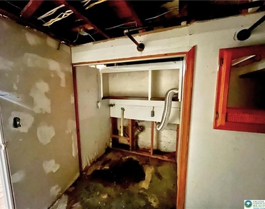 1022 S 10th Street - Photo Thumbnail 16