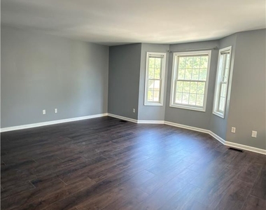 220 7th Street - Photo Thumbnail 16