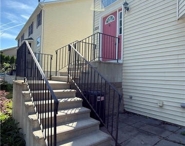 220 7th Street - Photo Thumbnail 1