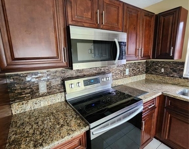 2483 Shelby Circle - Photo Thumbnail 11