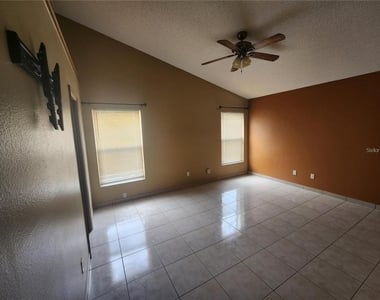 2483 Shelby Circle - Photo Thumbnail 16