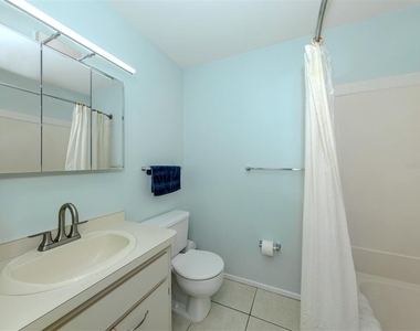 217 Airport Avenue W - Photo Thumbnail 22