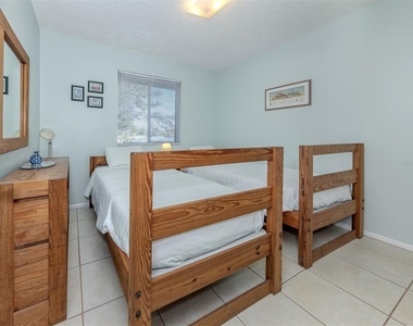 217 Airport Avenue W - Photo Thumbnail 24