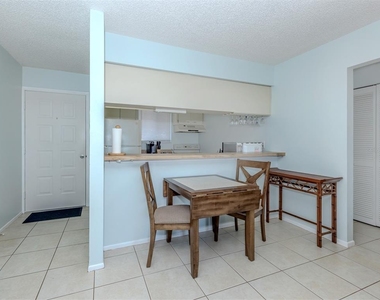 217 Airport Avenue W - Photo Thumbnail 15