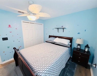 6868 Bordeaux Boulevard - Photo Thumbnail 6