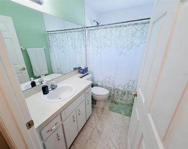 6868 Bordeaux Boulevard - Photo Thumbnail 4