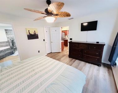 6868 Bordeaux Boulevard - Photo Thumbnail 15