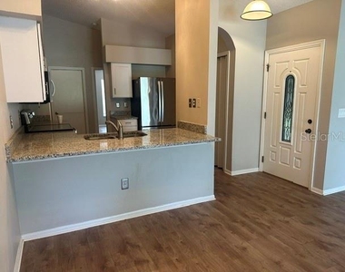 515 Scarlet Maple Court - Photo Thumbnail 3