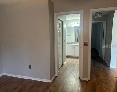 515 Scarlet Maple Court - Photo Thumbnail 5