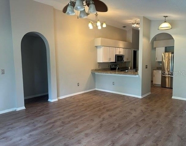 515 Scarlet Maple Court - Photo Thumbnail 1