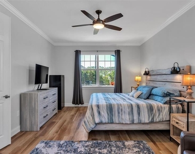 7766 Lake James Boulevard - Photo Thumbnail 23