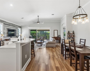 7766 Lake James Boulevard - Photo Thumbnail 9