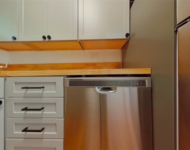 327 Nw 15th Terrace - Photo Thumbnail 5