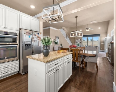 24674 Sw 19th Place - Photo Thumbnail 10