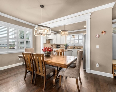 24674 Sw 19th Place - Photo Thumbnail 7