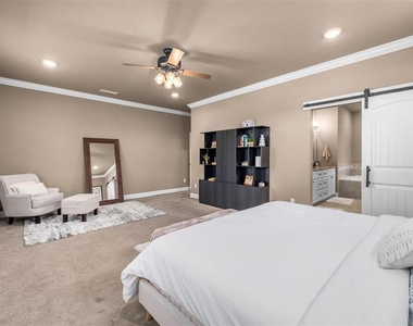 24674 Sw 19th Place - Photo Thumbnail 13