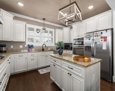 24674 Sw 19th Place - Photo Thumbnail 9