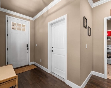 24674 Sw 19th Place - Photo Thumbnail 2