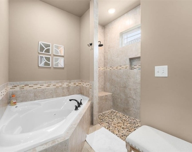 24674 Sw 19th Place - Photo Thumbnail 16
