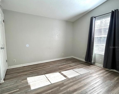 2911 Ne 9th Street - Photo Thumbnail 7