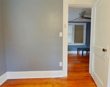 1412 Nw 3rd Avenue - Photo Thumbnail 3