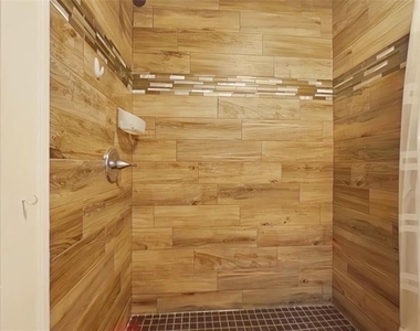 1412 Nw 3rd Avenue - Photo Thumbnail 1
