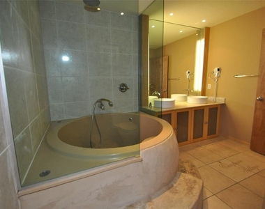 101 Palm Harbor Parkway - Photo Thumbnail 3