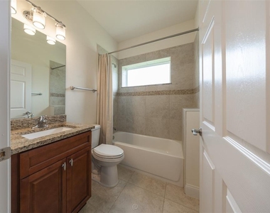 35 Edge Lane - Photo Thumbnail 23