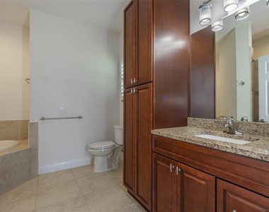 35 Edge Lane - Photo Thumbnail 20