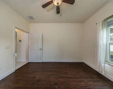 35 Edge Lane - Photo Thumbnail 21