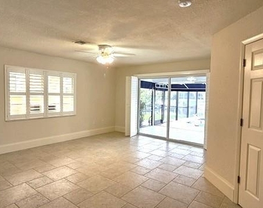 2871 Coral Way - Photo Thumbnail 9