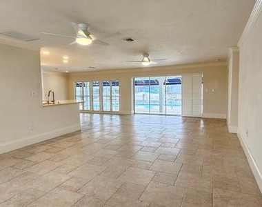 2871 Coral Way - Photo Thumbnail 6