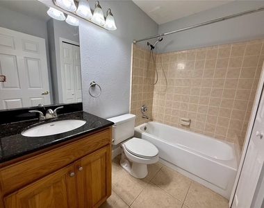 4009 Crockers Lake Boulevard - Photo Thumbnail 13
