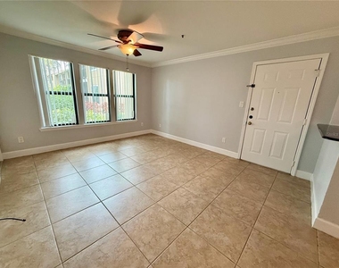 4009 Crockers Lake Boulevard - Photo Thumbnail 12