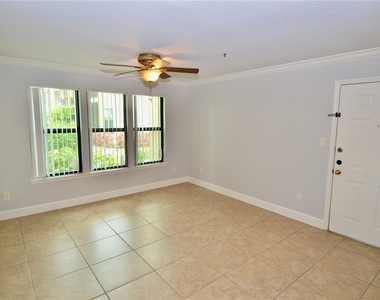 4009 Crockers Lake Boulevard - Photo Thumbnail 4